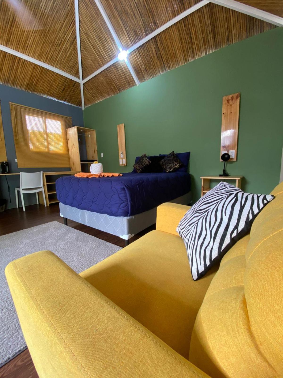 Grand Park Manuel Antonio - Adults Only Hotell Exteriör bild